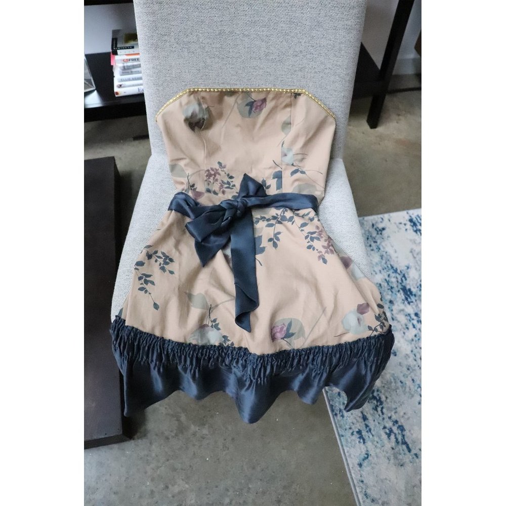 Anthropologie Strapless Cocktail Dress - Size: 8